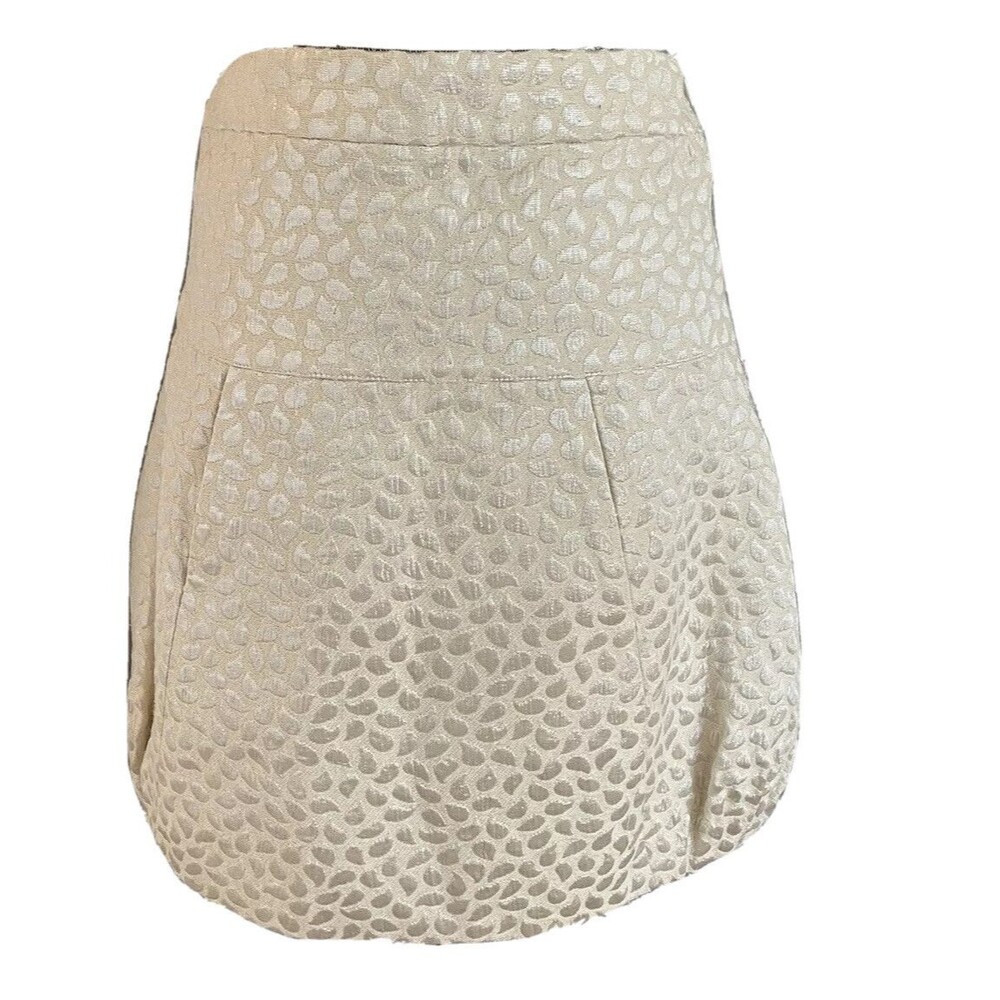 Julie Haus Women's white Jacquard skirt Size 2